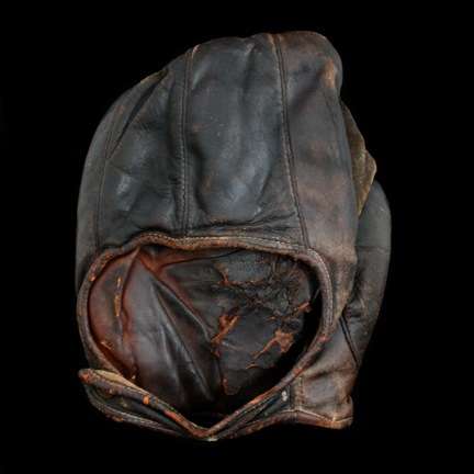 Victor Fielders Mitt Back